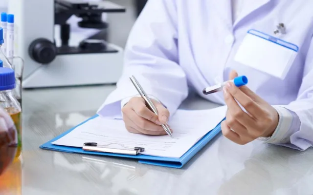 How Can I Convert My Tourist Visa to Work Visa in the UAE? (Updated 2025 Guide) 1 Medical Fitness Test & Emirates ID
