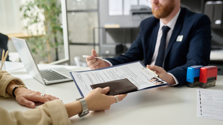 Why Transfer to a Golden Visa Instead of Renewing Your Normal Residency?