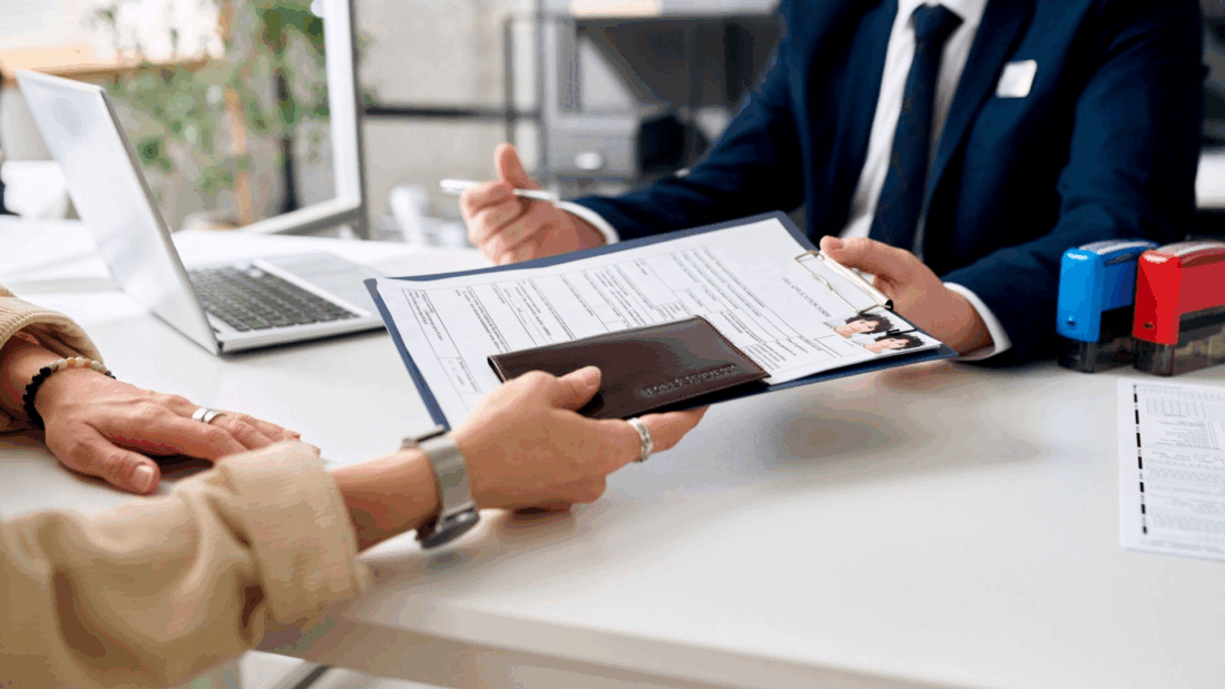 Golden Visa Dubai for Commercial Property Investors – A Definitive 2025 Guide! 1 Why Commercial Property Investors Are Looking at the Golden Visa