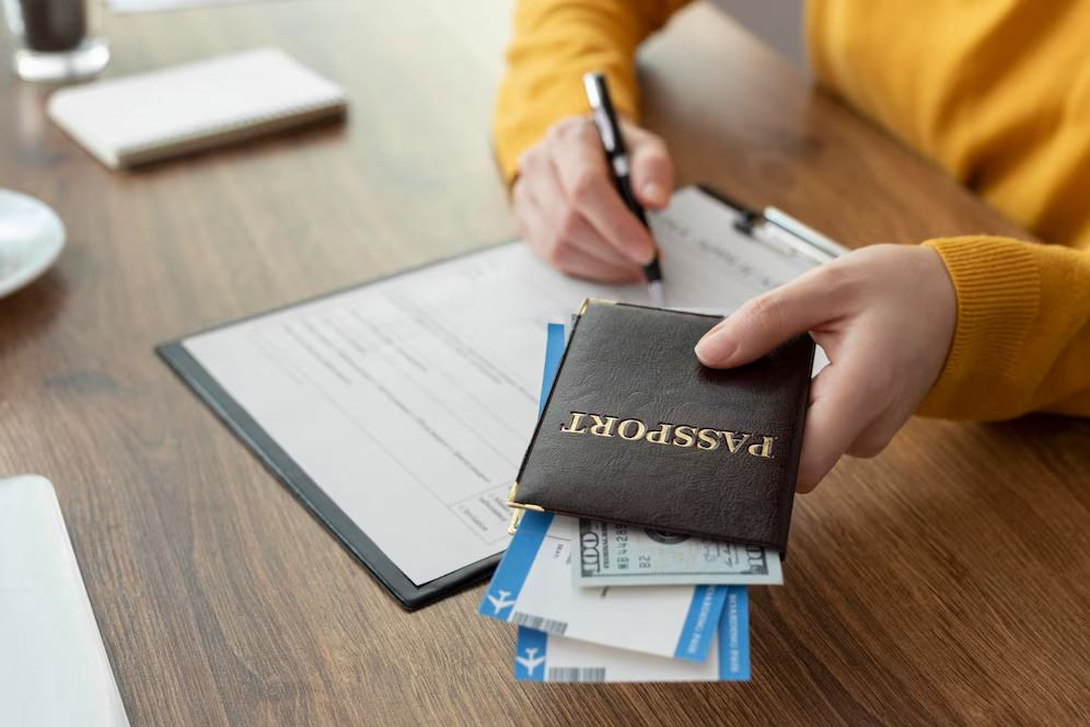 Does a Golden Visa Lead to Permanent Residency in the UAE? 1 The Big Misunderstanding: Is It “Permanent Residency”?