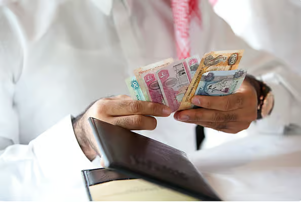 What Is the Official AED 30,000 Golden Visa Salary Requirement